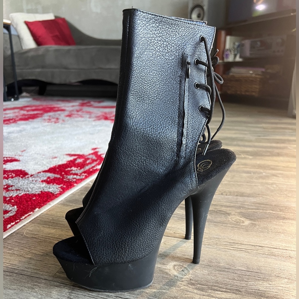 Pleaser Vegan Leather Black Platform Stiletto Booties- 9.5 (never worn)